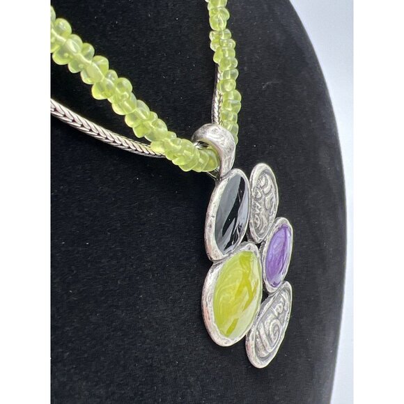 Handcrafted Silver Multi Stone Peridot Beaded Necklace With Unique Pendant - Picture 4 of 8